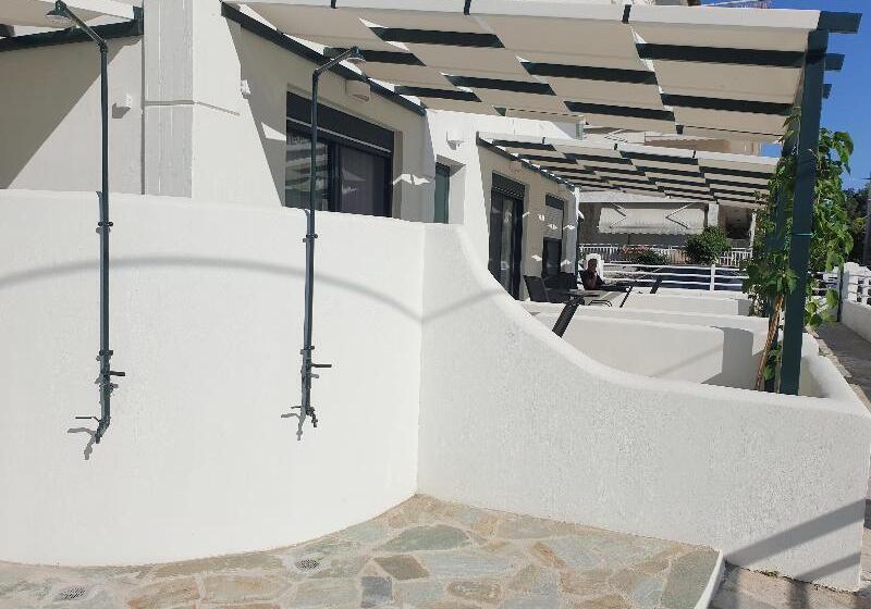 Eantos Studios And Suites