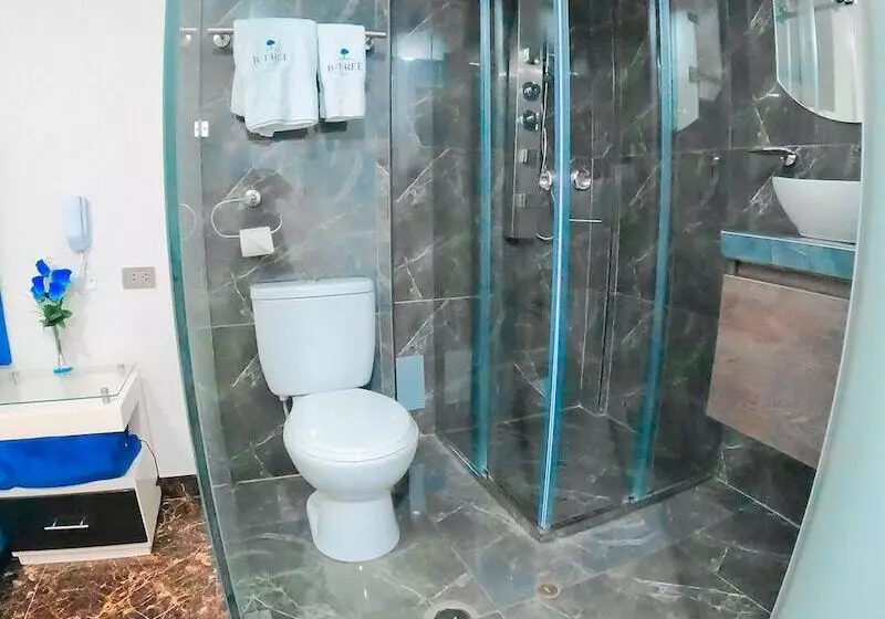 ホテル Blue Three