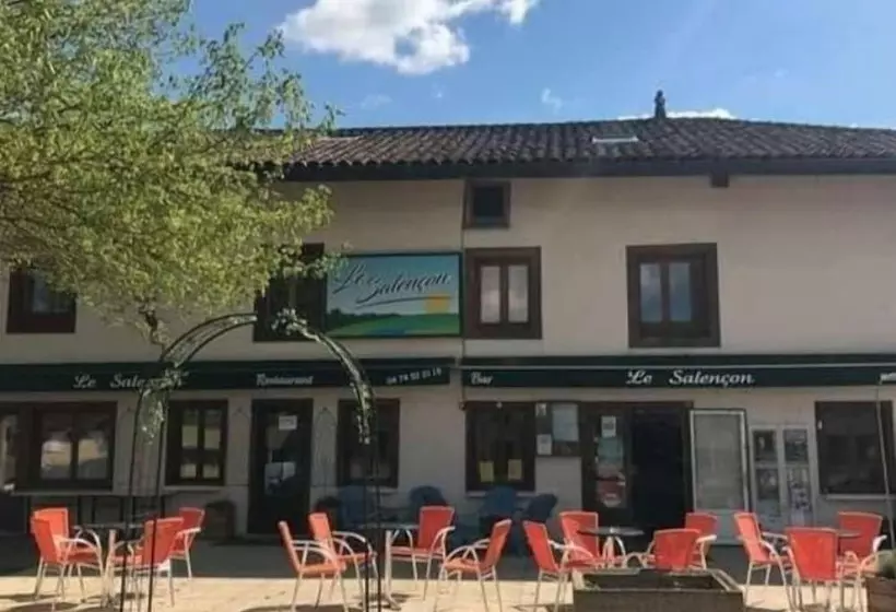 ホテル Le Salençon
