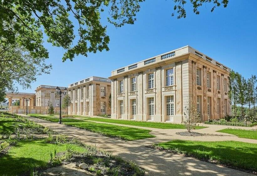 בית מלון כפרי Puy Du Fou France – Hôtel Le Grand Siècle