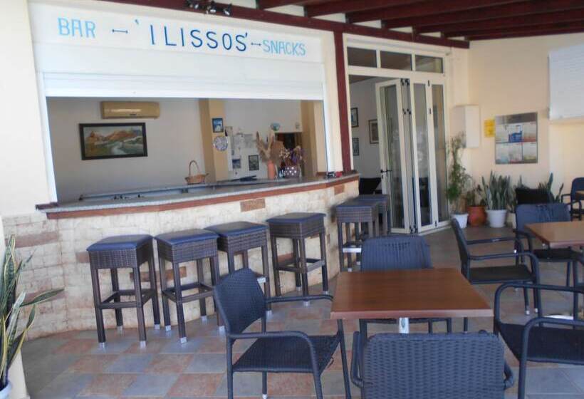 Ilissos Apartments