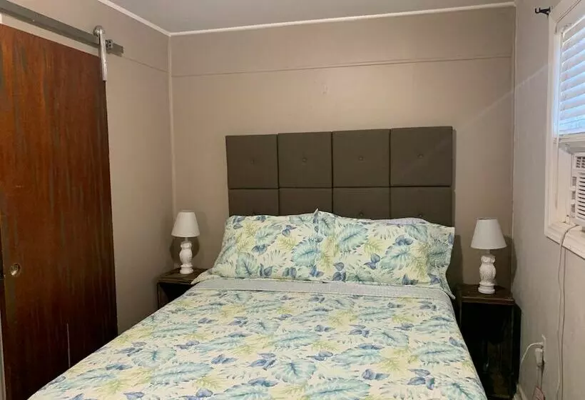 Nature Coast Inn And Cottages