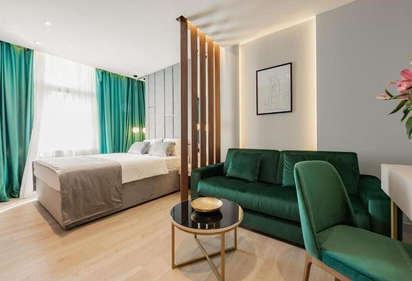 ペンション Caldo Luxury Rooms