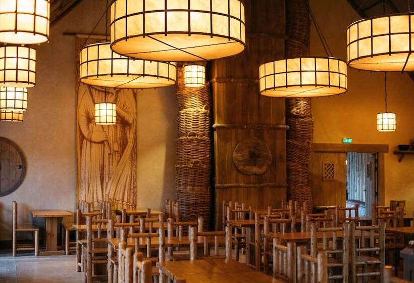 Puy Du Fou France   Hotel Les Iles De Clovis