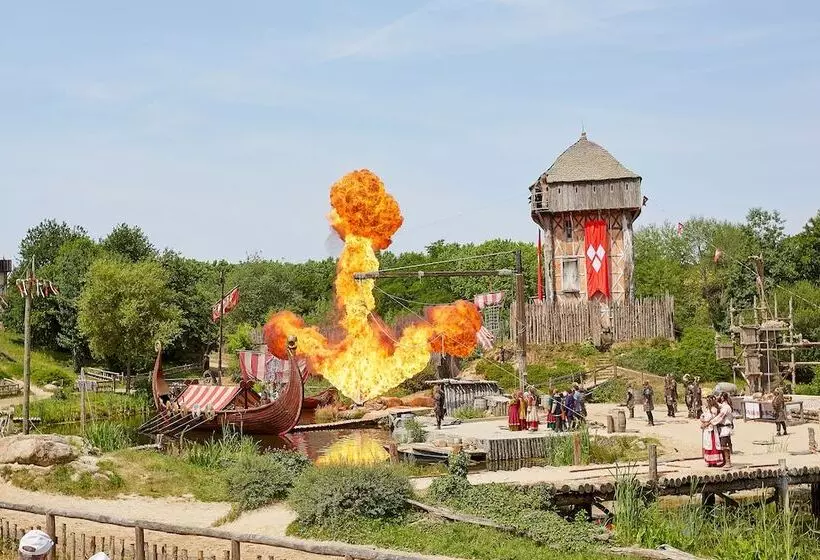 Puy Du Fou France   Hotel Les Iles De Clovis