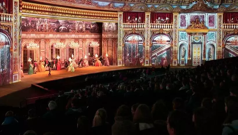 Puy Du Fou France   Hotel Les Iles De Clovis