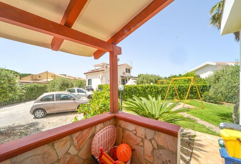 إقامة Casa Vacanze Mare Nostrum Beach Front