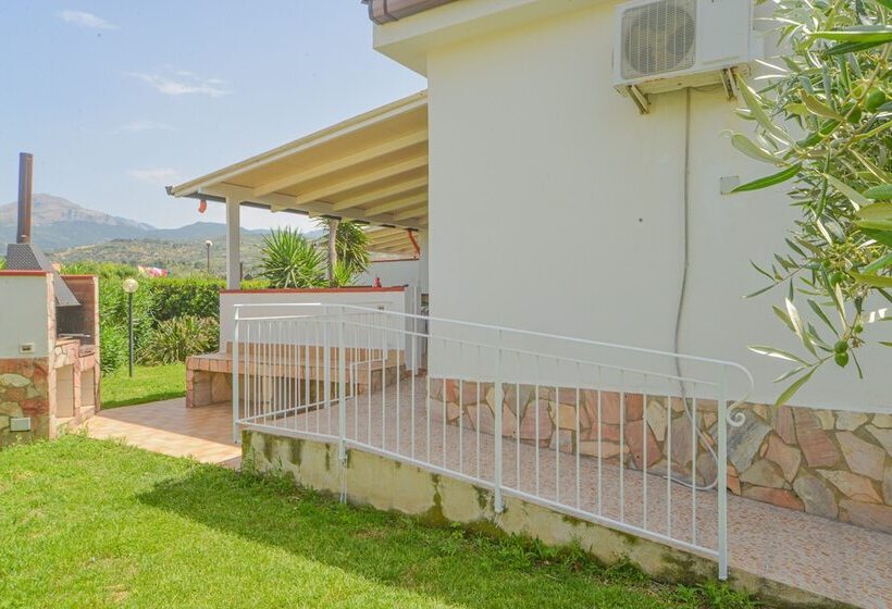 إقامة Casa Vacanze Mare Nostrum Beach Front