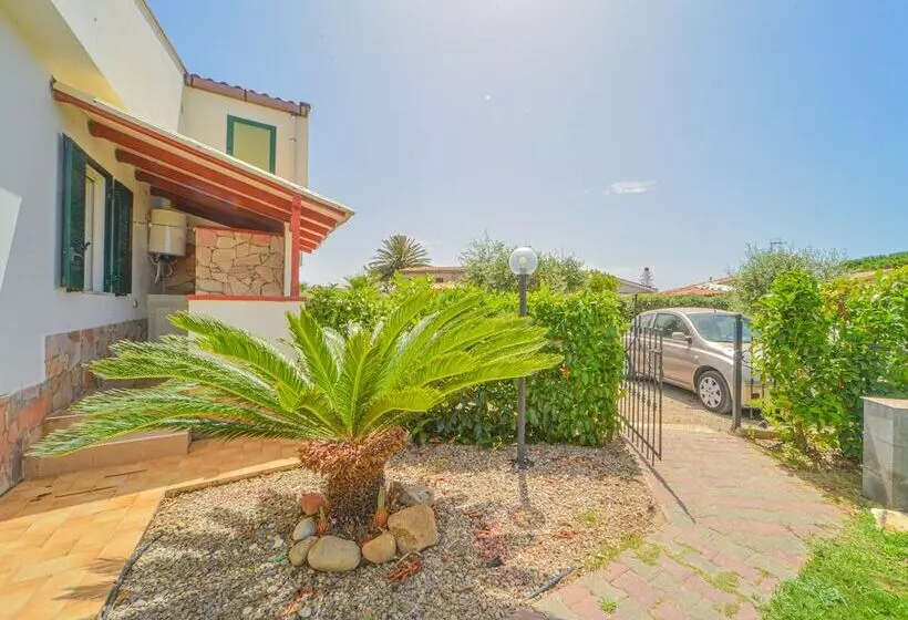 Residenssi Casa Vacanze Mare Nostrum Beach Front