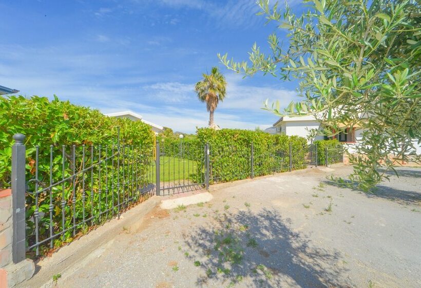 إقامة Casa Vacanze Mare Nostrum Beach Front