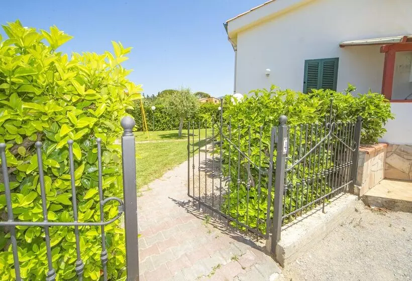 Residenssi Casa Vacanze Mare Nostrum Beach Front