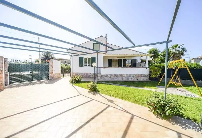 Residenssi Casa Vacanze Mare Nostrum Beach Front