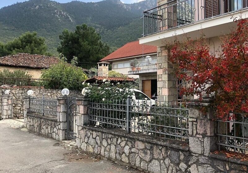 Резиденция Mountain House 3 Bedroom