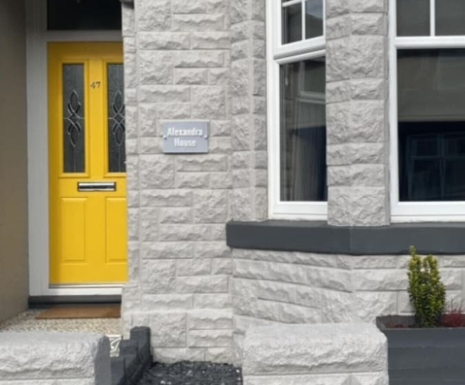 اقامتگاه Refurbished 3 Bed House In Manchester