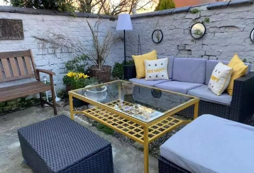 レジデンス Refurbished 3 Bed House In Manchester