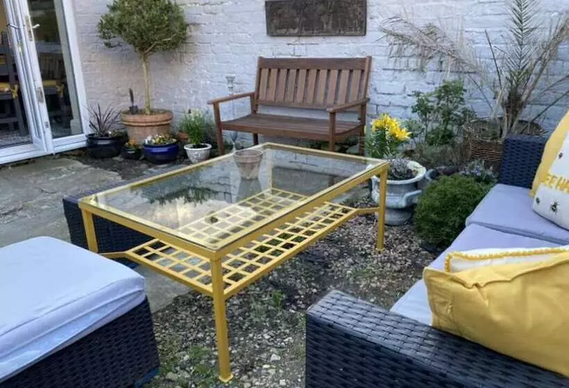 レジデンス Refurbished 3 Bed House In Manchester