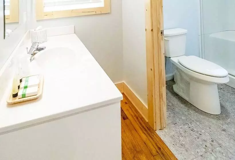 Tuggle S Gap Roadside Inn   Blue Ridge Parkway