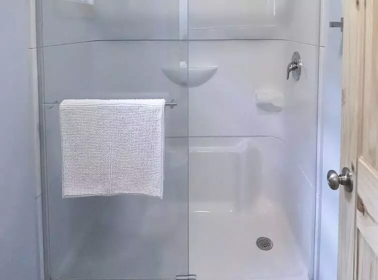 Tuggle S Gap Roadside Inn   Blue Ridge Parkway