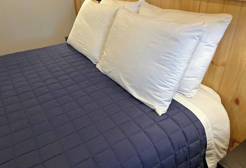 Tuggle S Gap Roadside Inn   Blue Ridge Parkway