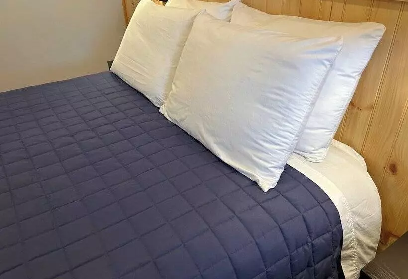 Tuggle S Gap Roadside Inn   Blue Ridge Parkway