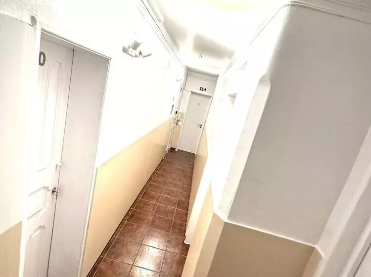 هاستل Lisboa Parque Guest House