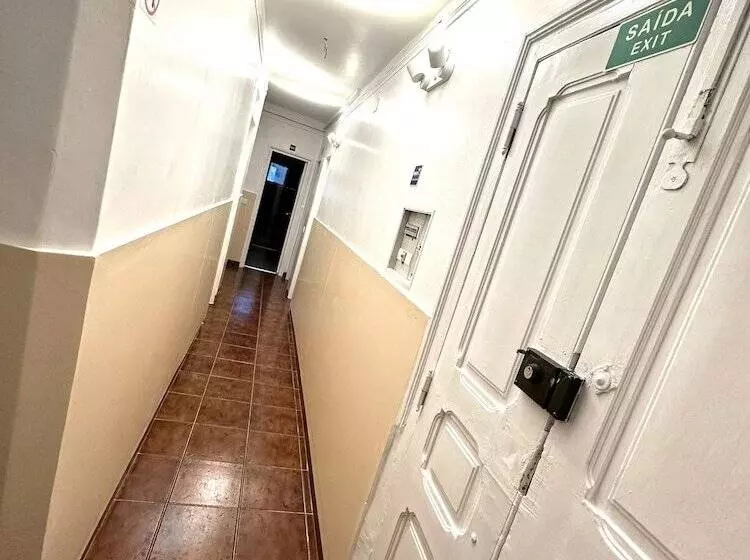هاستل Lisboa Parque Guest House