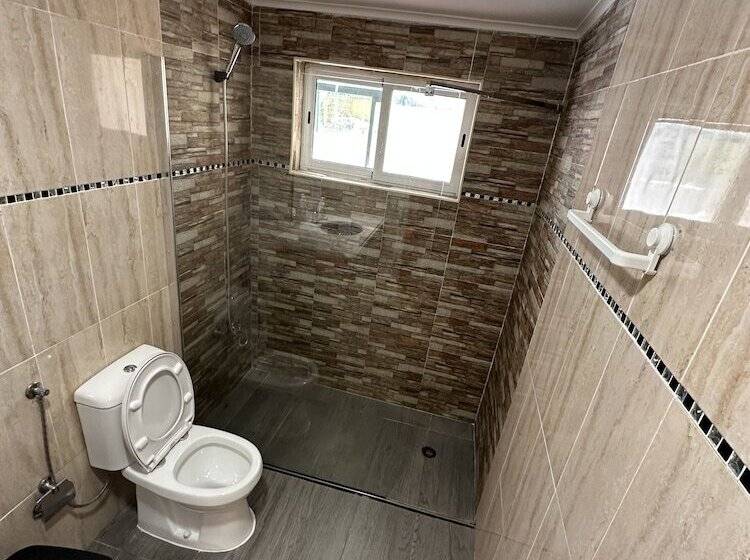 هاستل Lisboa Parque Guest House