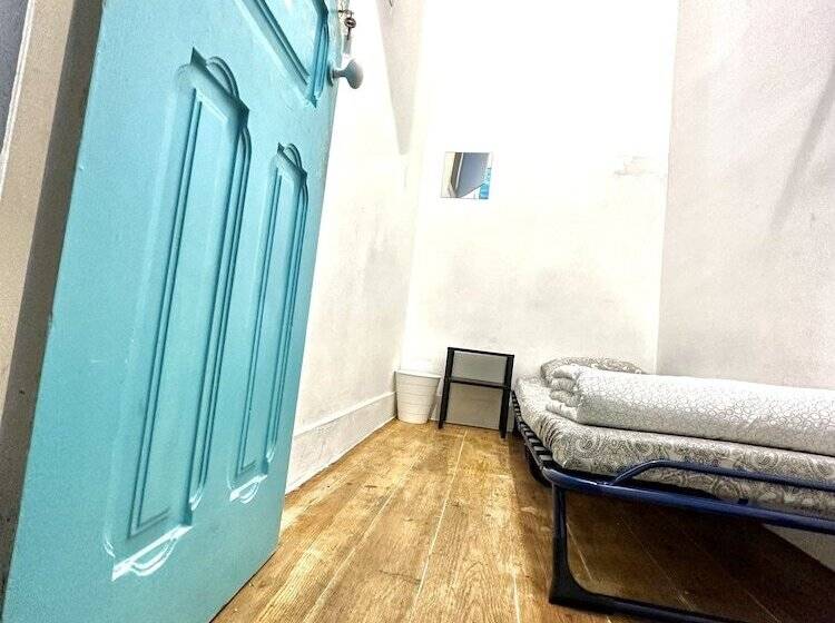 هاستل Lisboa Parque Guest House