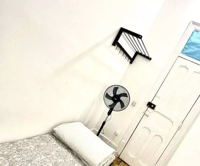 هاستل Lisboa Parque Guest House