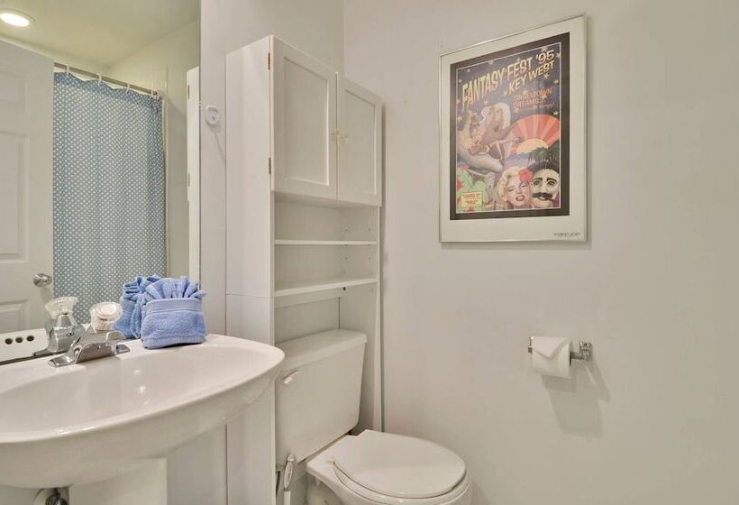 Artist Garden By Avantstay Great Location W/ Balcony, Outdoor Dining, Shared Pool & Bbq! Week Long S