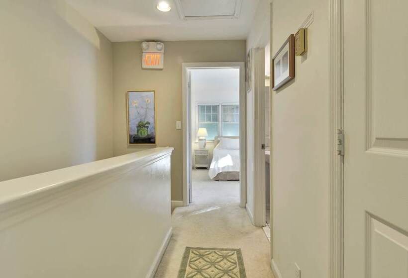 Artist Garden By Avantstay Great Location W/ Balcony, Outdoor Dining, Shared Pool & Bbq! Week Long S