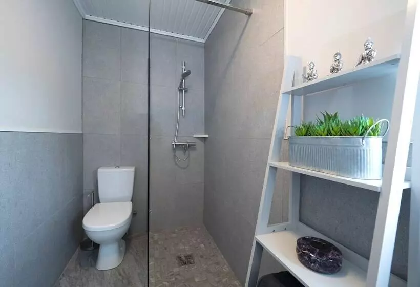 Charming 4 Bed Cottage In Dungannon