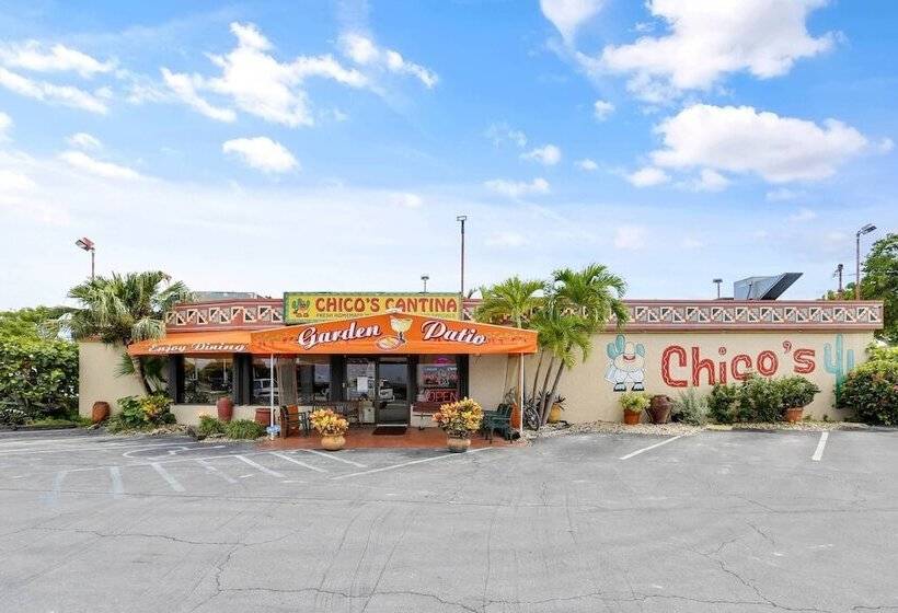 Coral Palm By Avantstay Key West Walkable Gated Community & Shared Pool