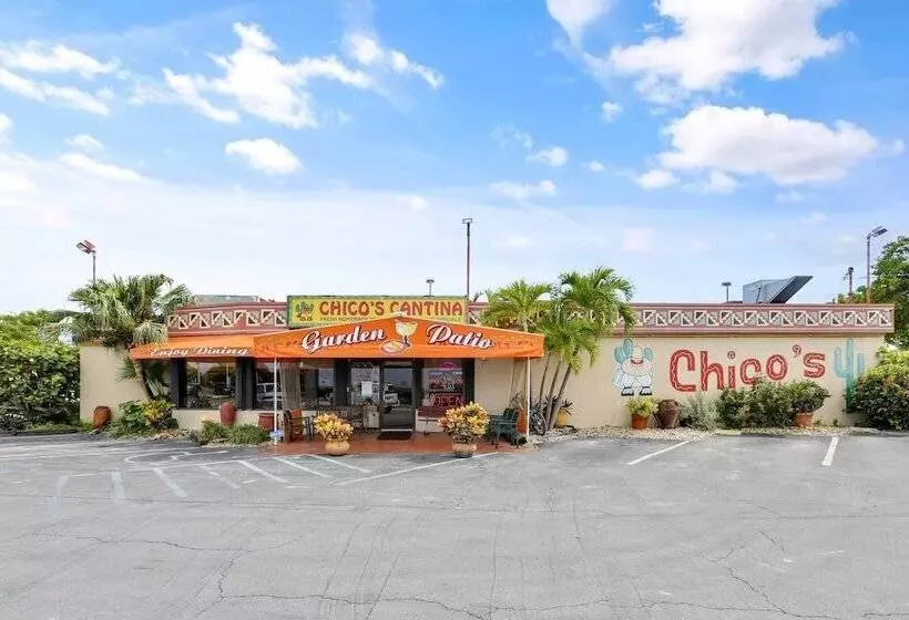 Coral Palm By Avantstay Key West Walkable Gated Community & Shared Pool