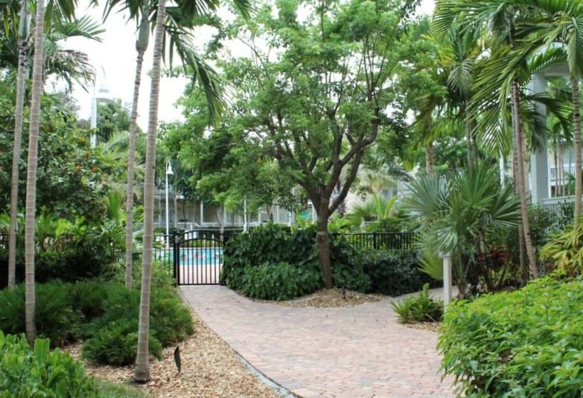 Coral Palm By Avantstay Key West Walkable Gated Community & Shared Pool