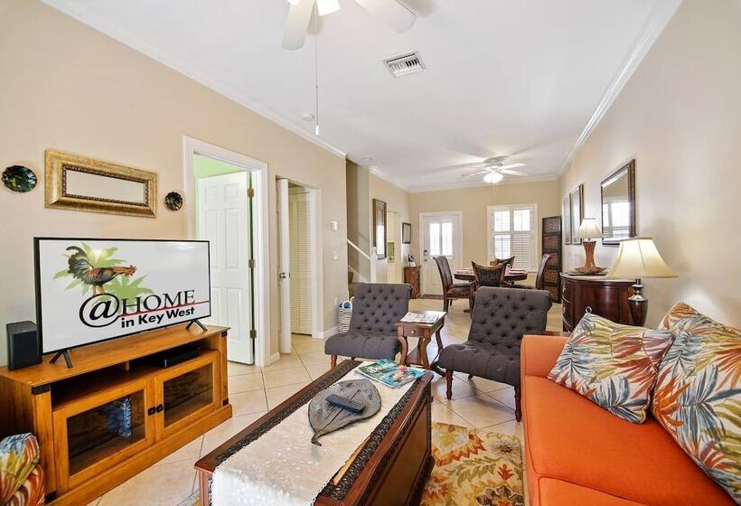 Coral Palm By Avantstay Key West Walkable Gated Community & Shared Pool