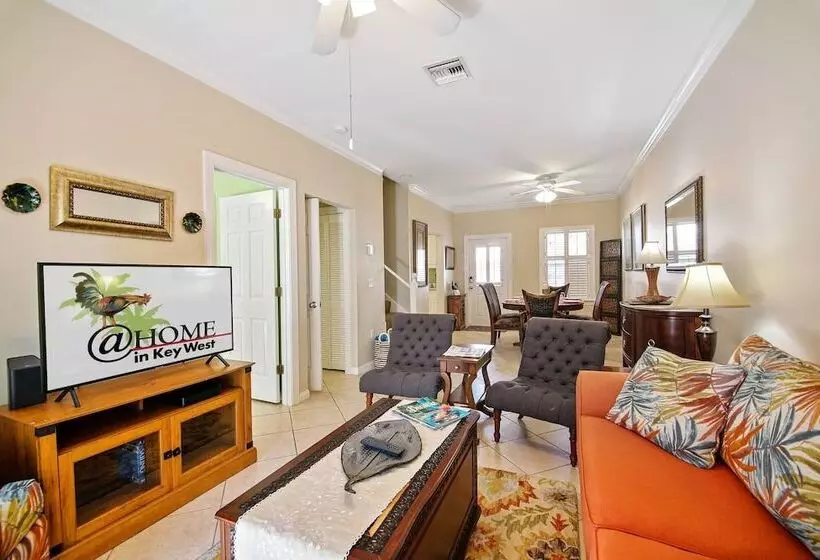 Coral Palm By Avantstay Key West Walkable Gated Community & Shared Pool