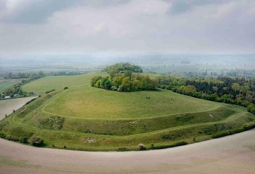 Cottage In Area Of Outstanding Natural Beauty