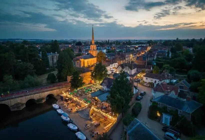 Cottage In Area Of Outstanding Natural Beauty