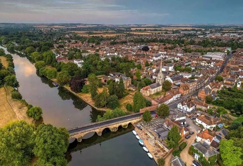 Cottage In Area Of Outstanding Natural Beauty