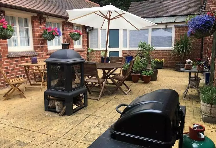 Cottage In Area Of Outstanding Natural Beauty