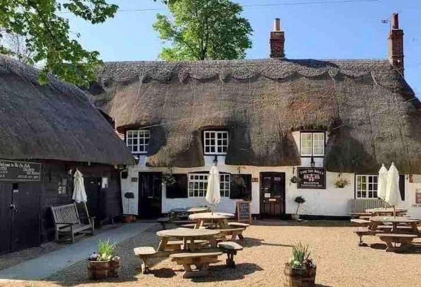 Cottage In Area Of Outstanding Natural Beauty