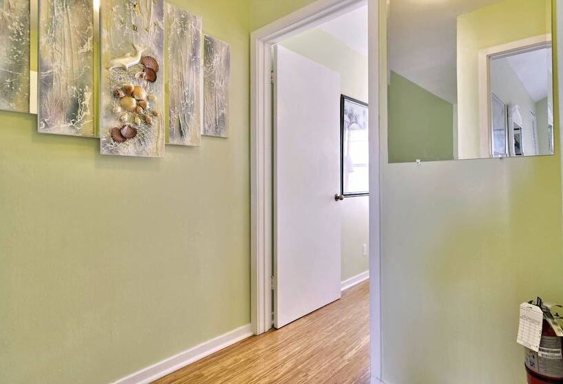 Duval Breeze By Avantstay Great Location Close To Beach & Nightlife Shared Pool! Week Long Stays