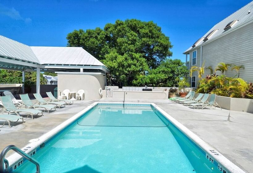 Duval Breeze By Avantstay Great Location Close To Beach & Nightlife Shared Pool! Week Long Stays