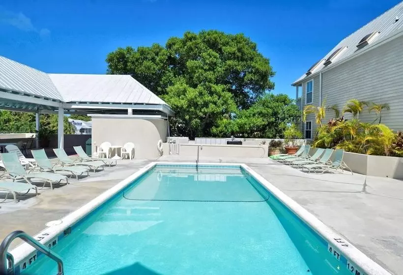 Duval Breeze By Avantstay Great Location Close To Beach & Nightlife Shared Pool! Week Long Stays