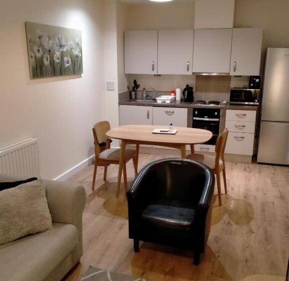 Maidstone Heights By Kasar Stays