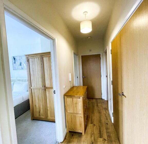 Maidstone Heights By Kasar Stays