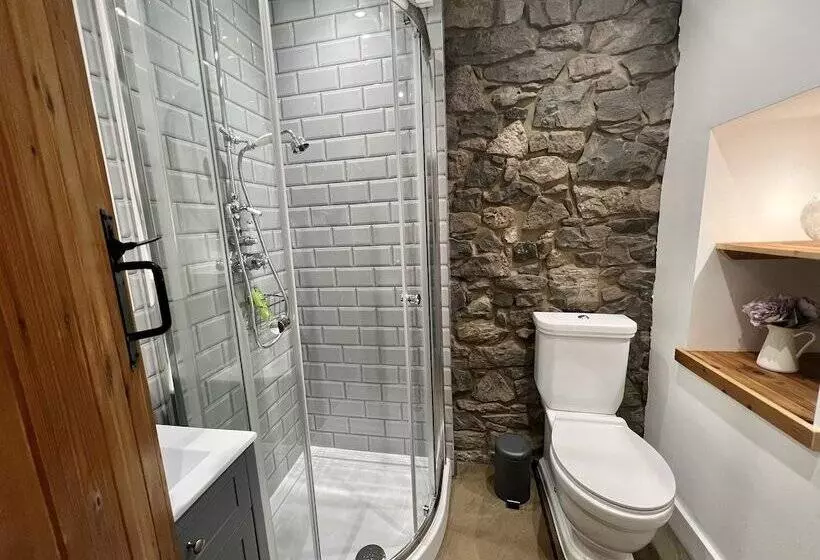 Gorgeous 2 Bed Cottage In Penderyn, Brecon Beacons