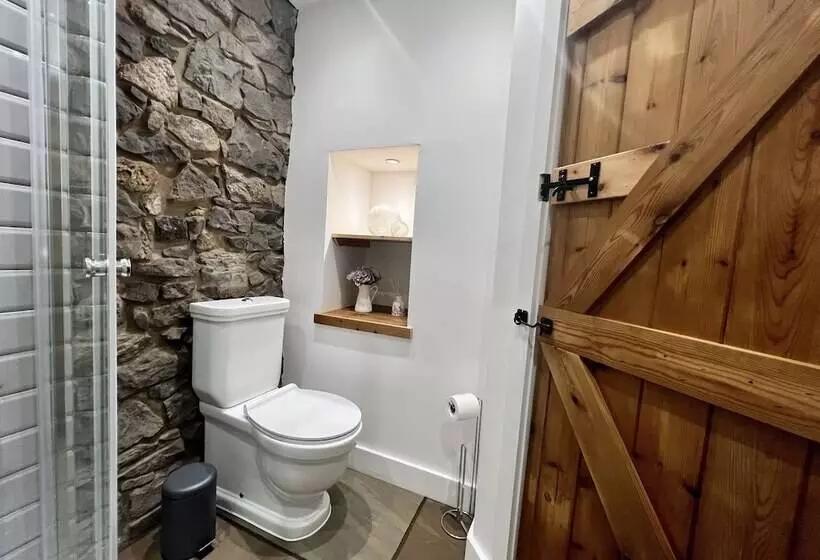 Gorgeous 2 Bed Cottage In Penderyn, Brecon Beacons