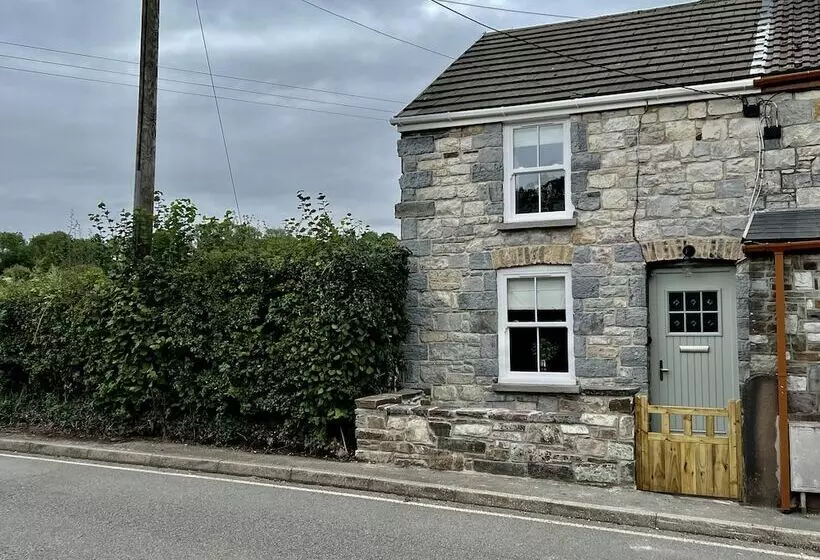 Gorgeous 2 Bed Cottage In Penderyn, Brecon Beacons